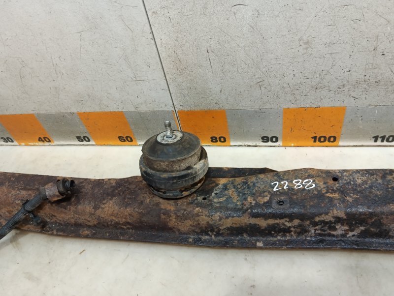 Балка передняя поперечная