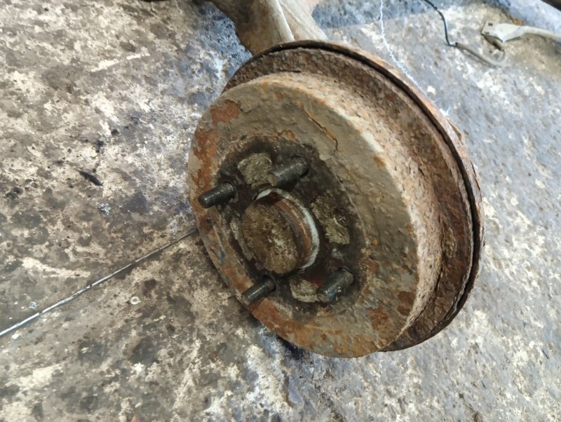 Балка задняя