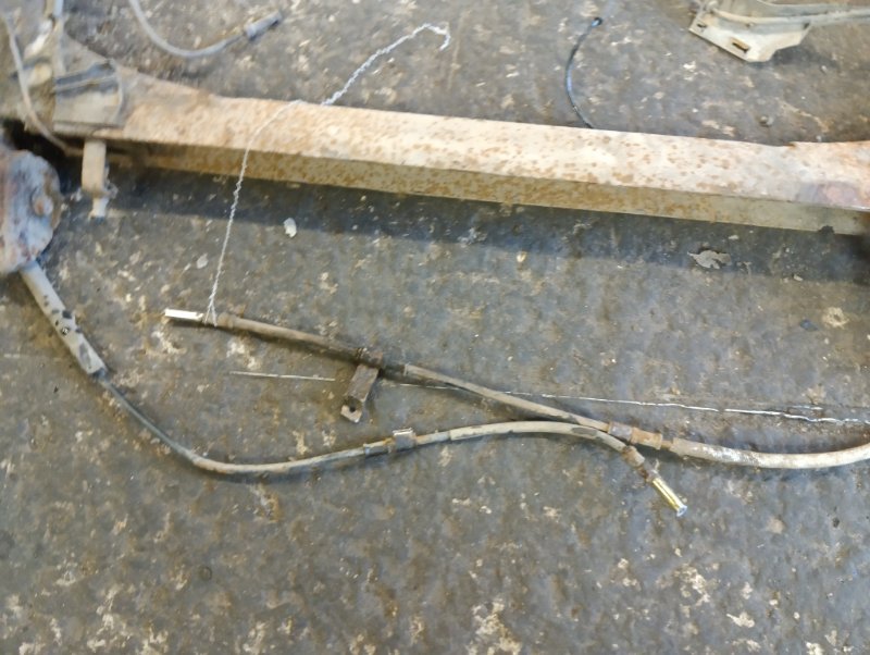 Балка задняя