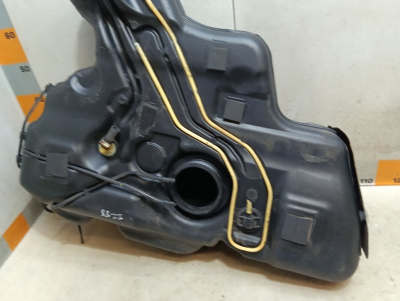 Бак топливный