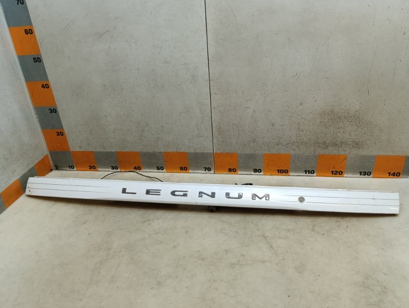 Накладка крышки багажника