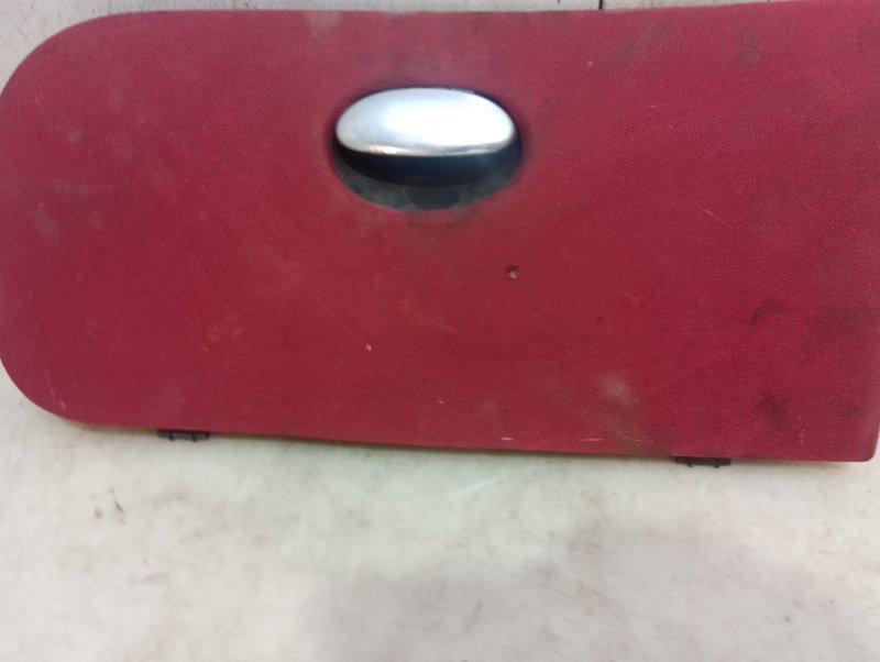 Крышка бардачка