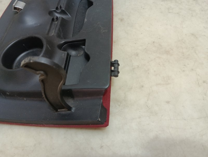 Крышка бардачка