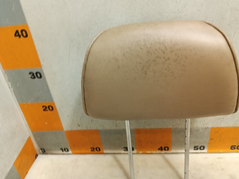 Подголовник сиденья