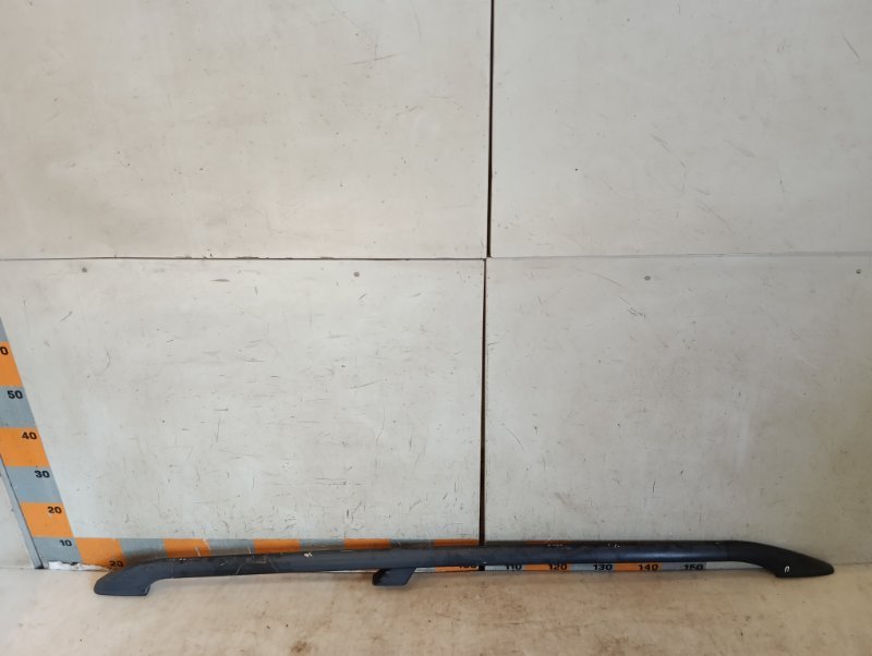 Рейлинг (релинг) правый (планка на крышу)