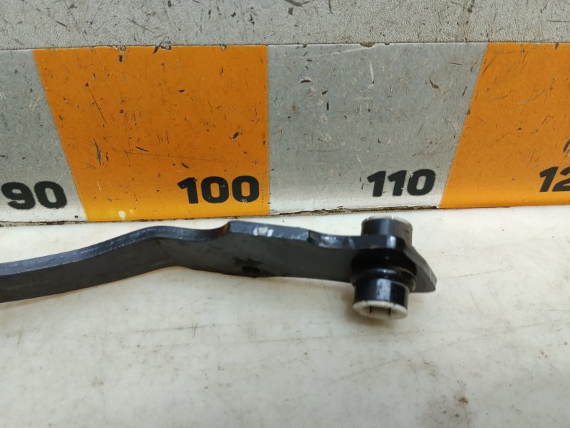 Педаль тормоза