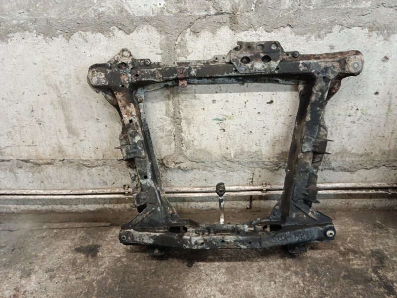 Балка подмоторная