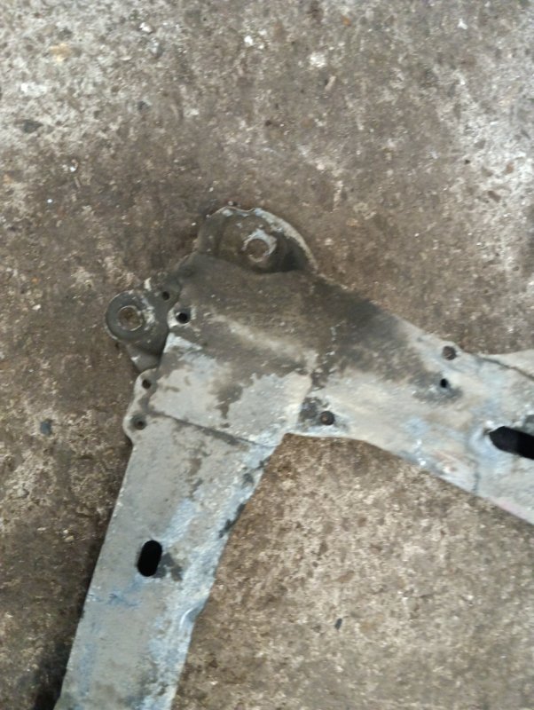 Балка подмоторная