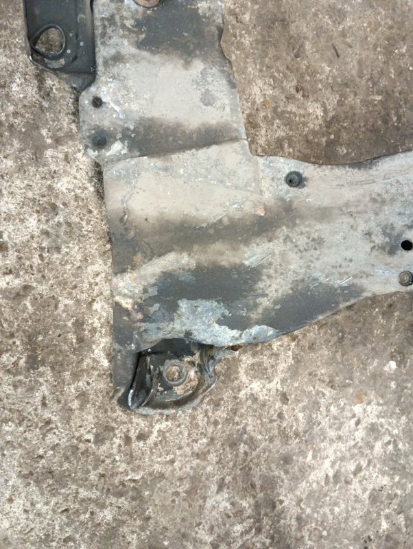 Балка подмоторная