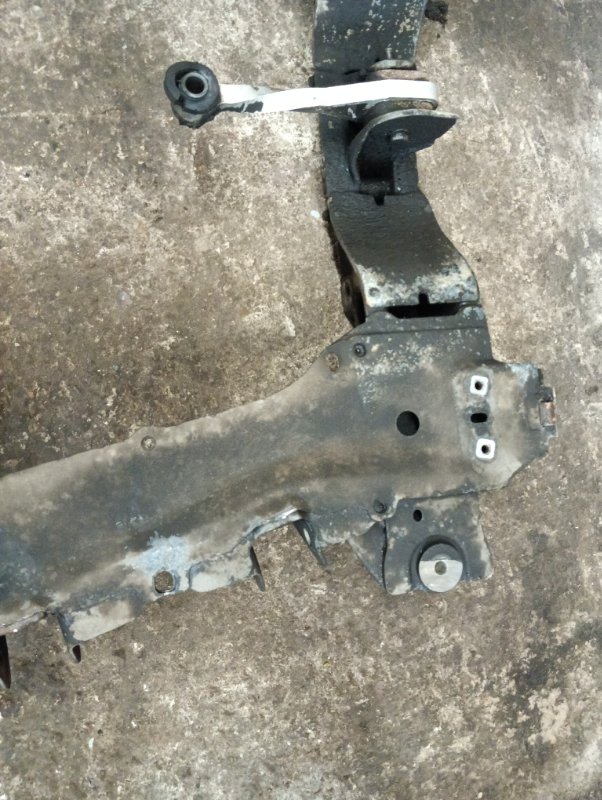 Балка подмоторная