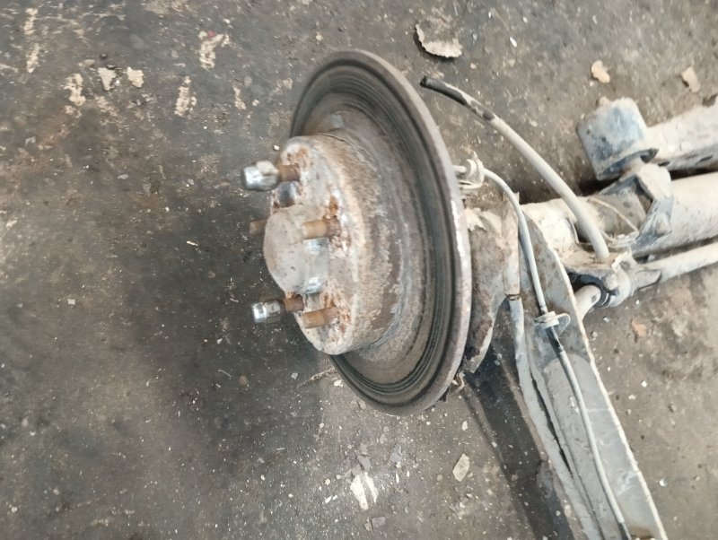 Балка задняя