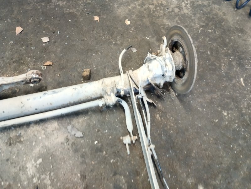 Балка задняя