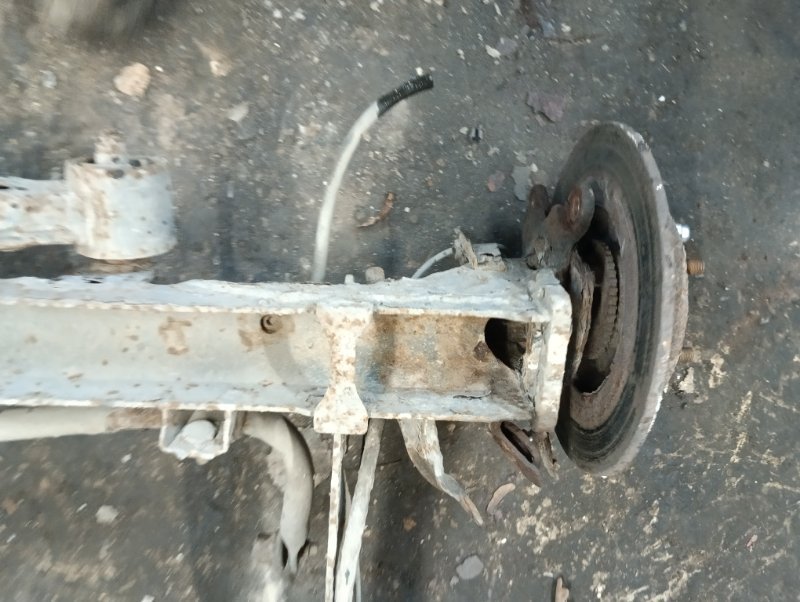 Балка задняя