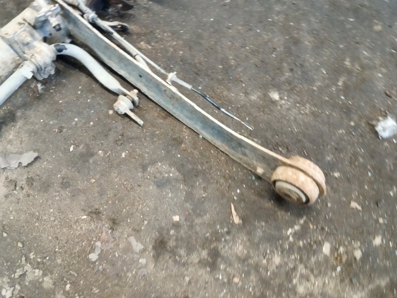 Балка задняя