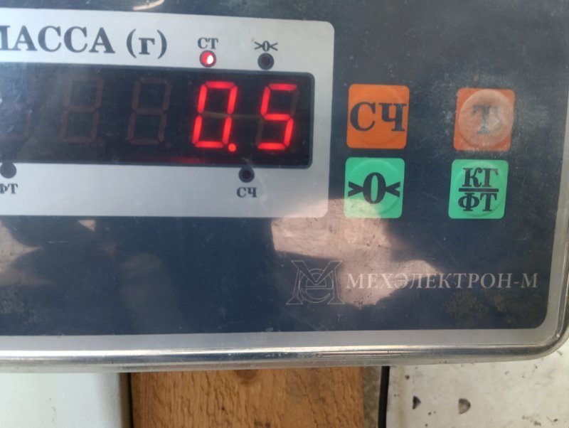 Стекло двери задней правой