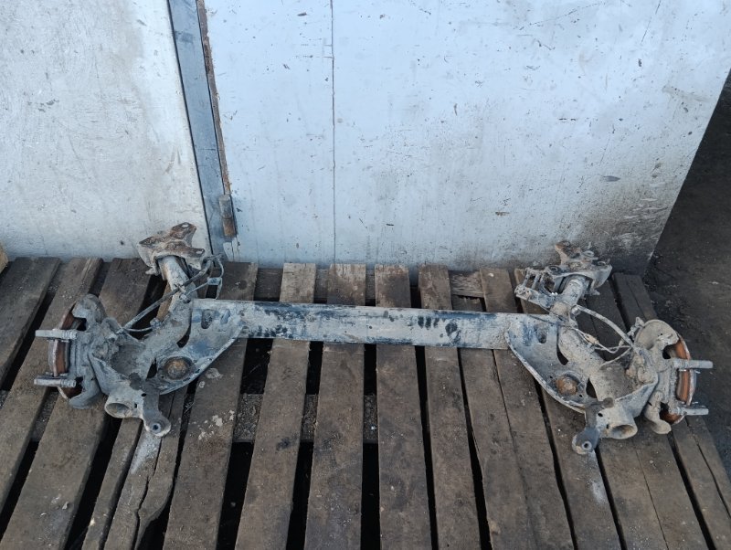 Балка задняя