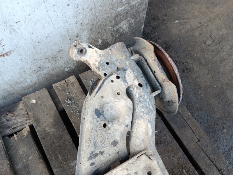 Балка задняя