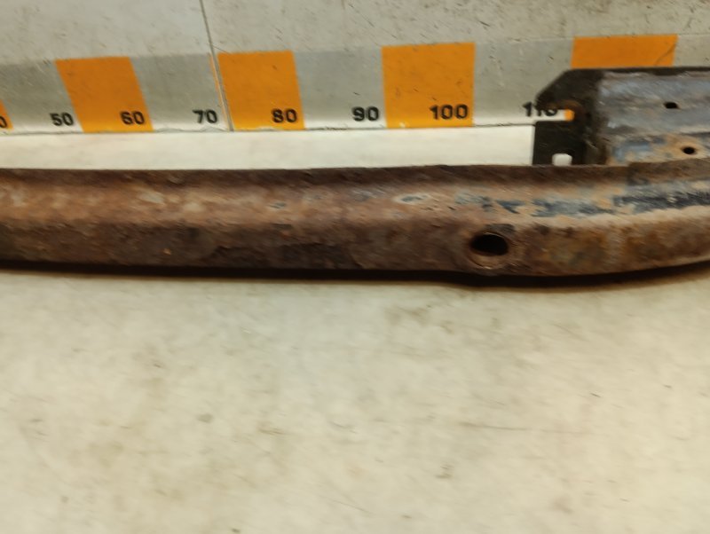 Усилитель заднего бампера