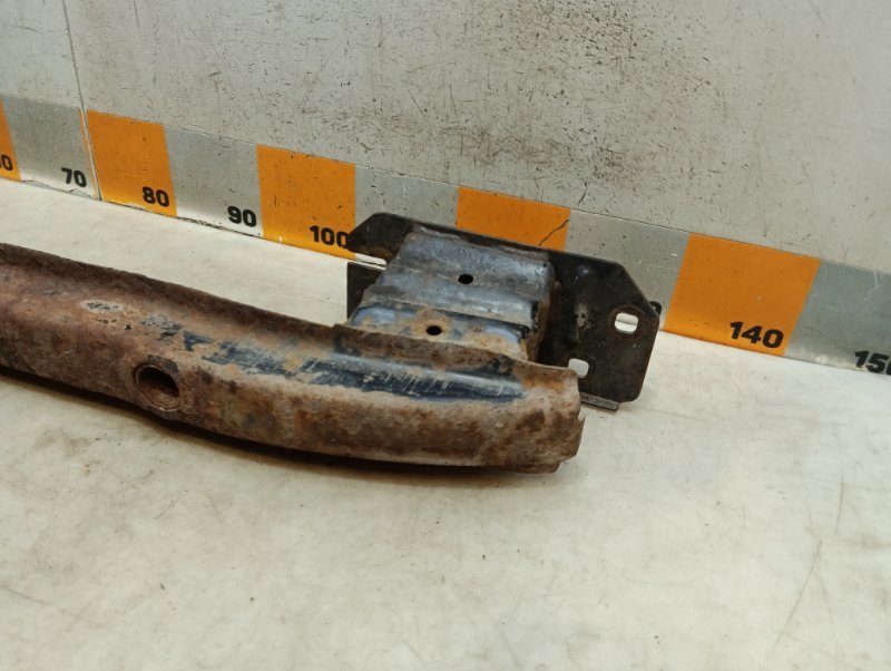 Усилитель заднего бампера