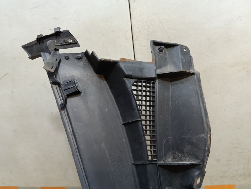 Планка под лобовое стекло