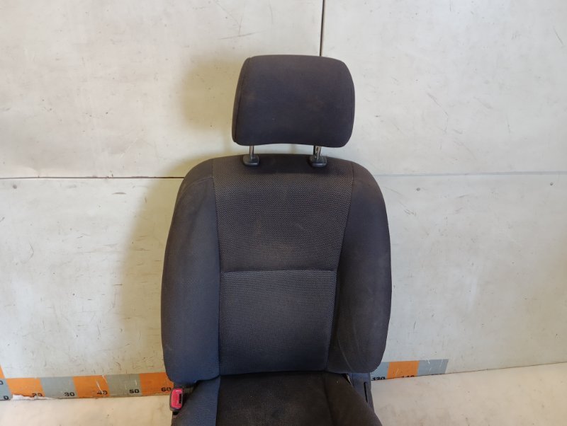 Сиденье переднее левое