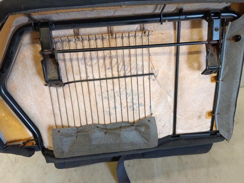 Сиденье салонное