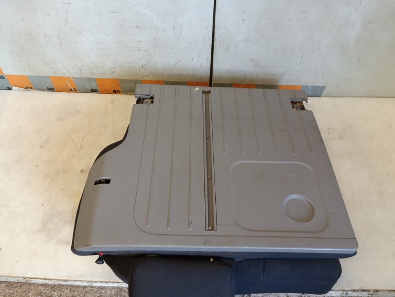 Сиденье салонное