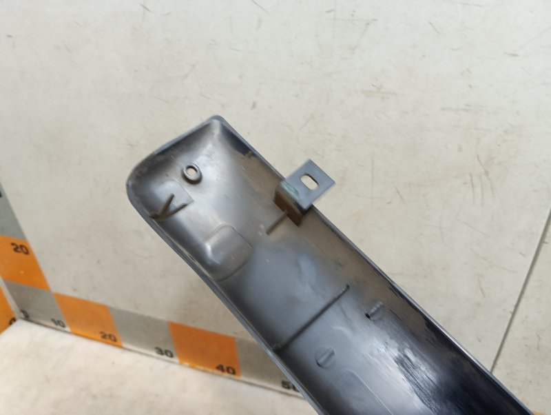 Накладка двери задней правой