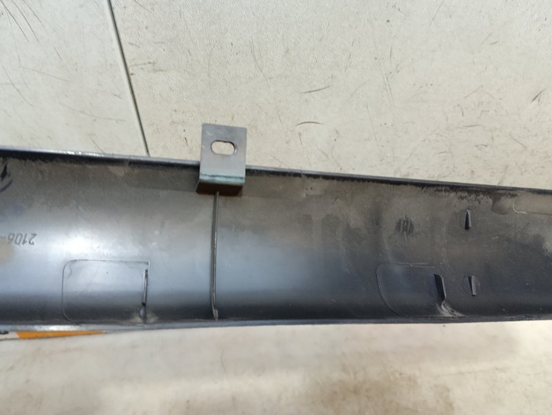 Накладка двери задней правой