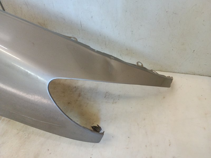 Крыло переднее правое