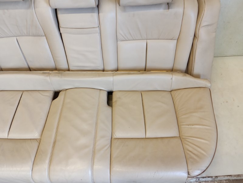 Сиденье салонное