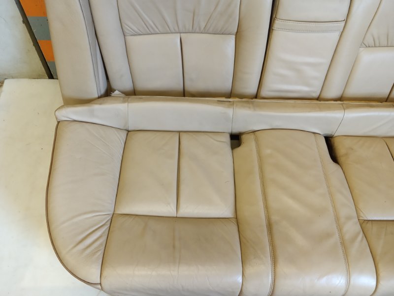 Сиденье салонное