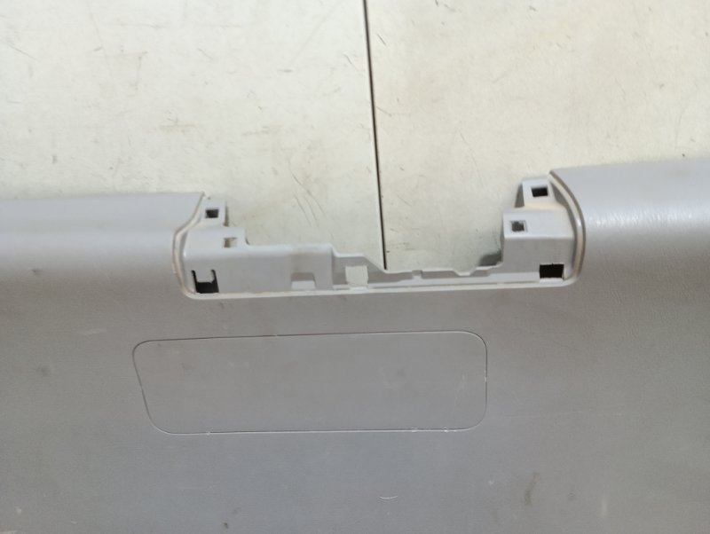 Обшивка двери багажника