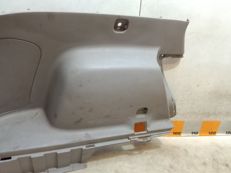 Обшивка багажника