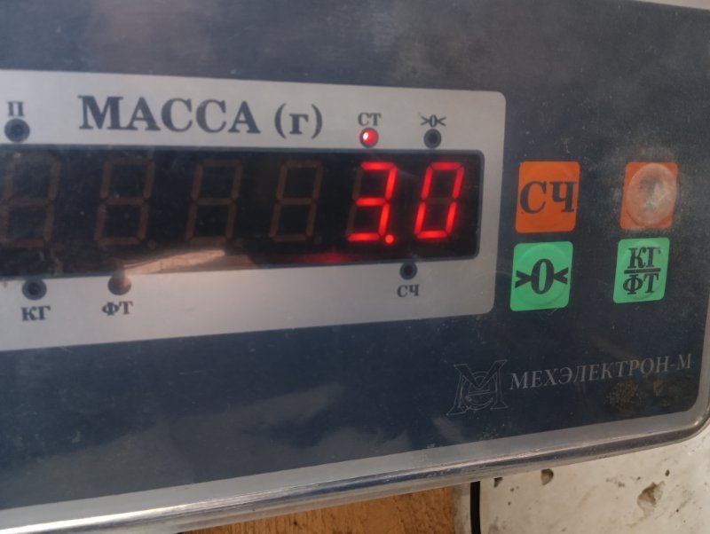 Стекло двери передней левой