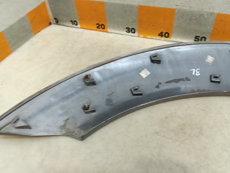 Накладка заднего крыла левого