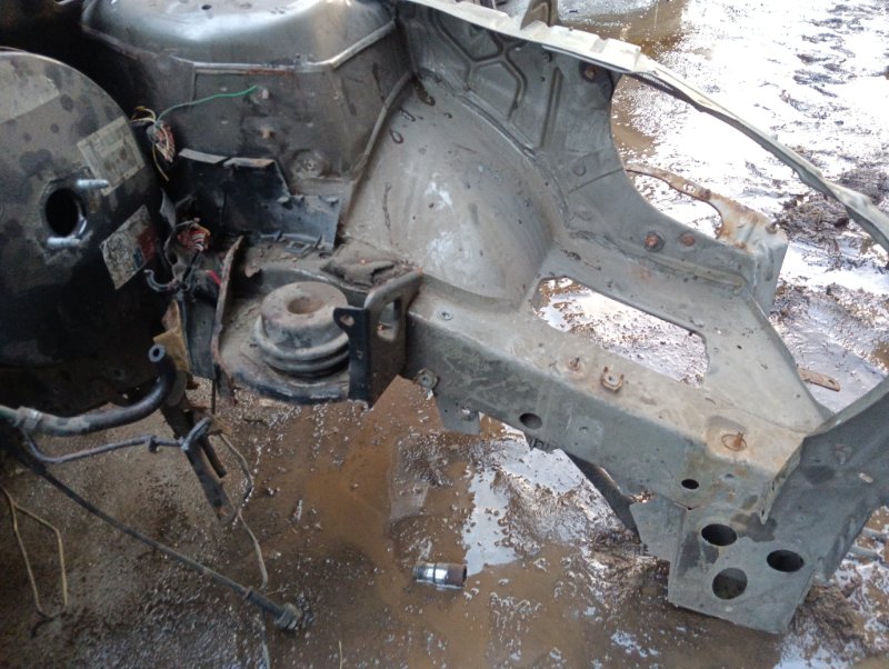 Лонжерон передний левый