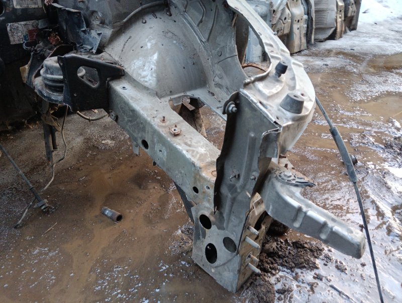 Лонжерон передний левый