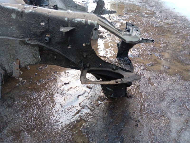 Лонжерон передний правый