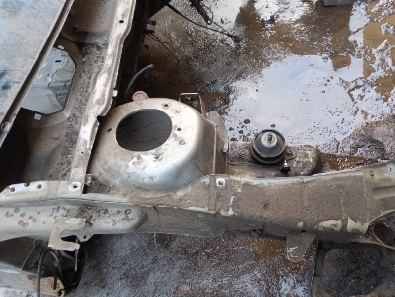 Лонжерон передний правый