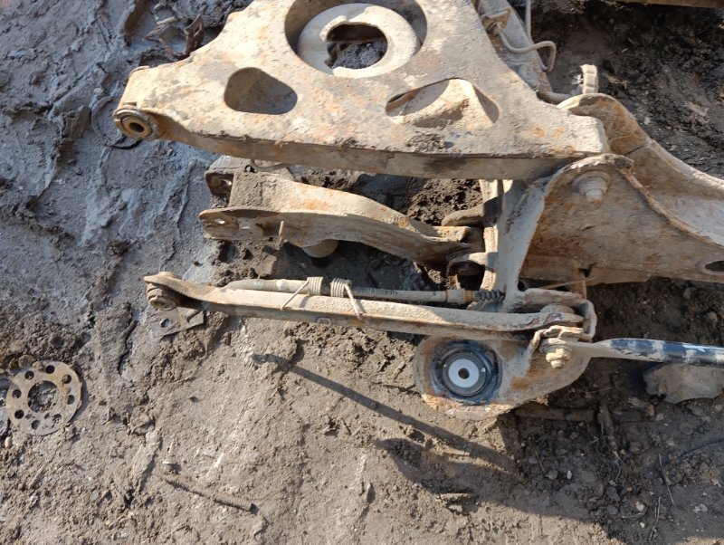 Балка задняя