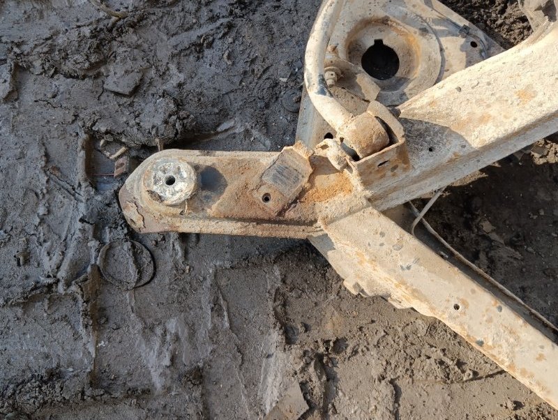 Балка задняя