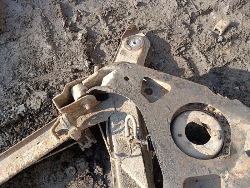 Балка задняя