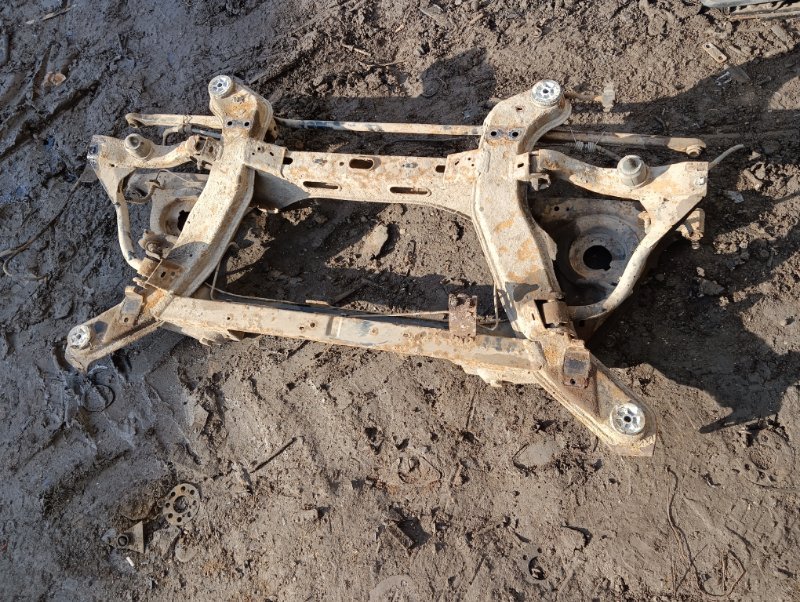 Балка задняя