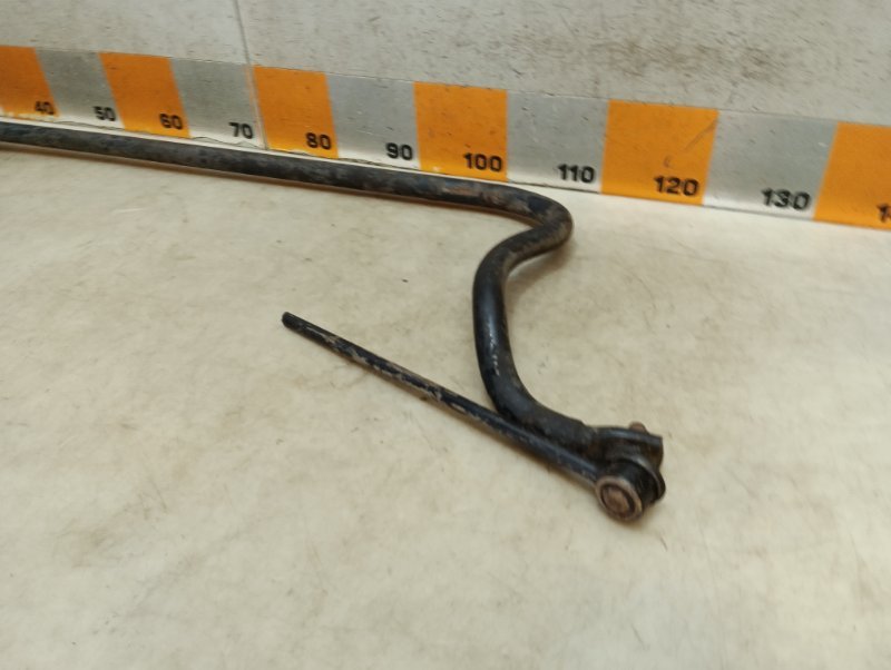 Стабилизатор передний