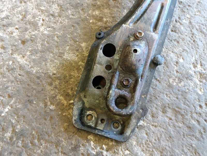 Балка передняя продольная