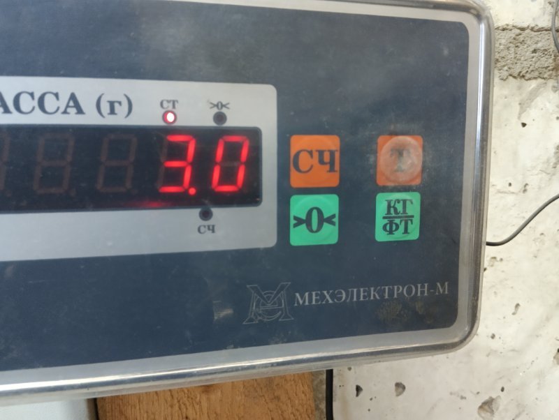 Стекло двери задней правой