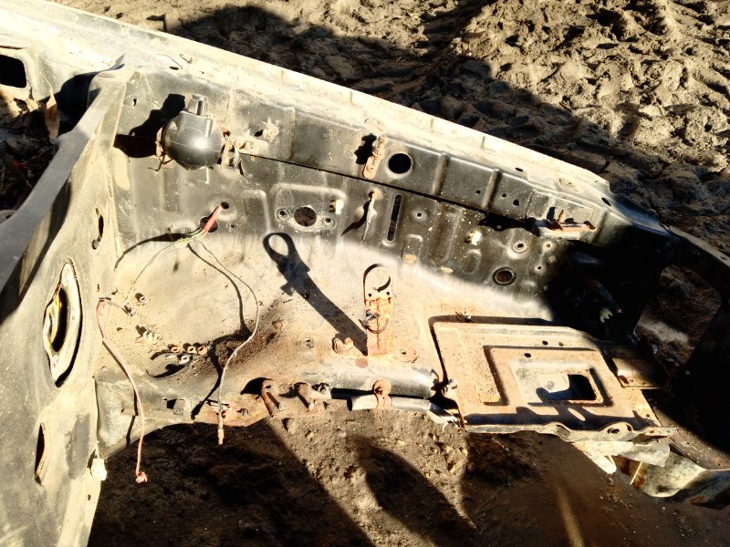 Лонжерон передний левый