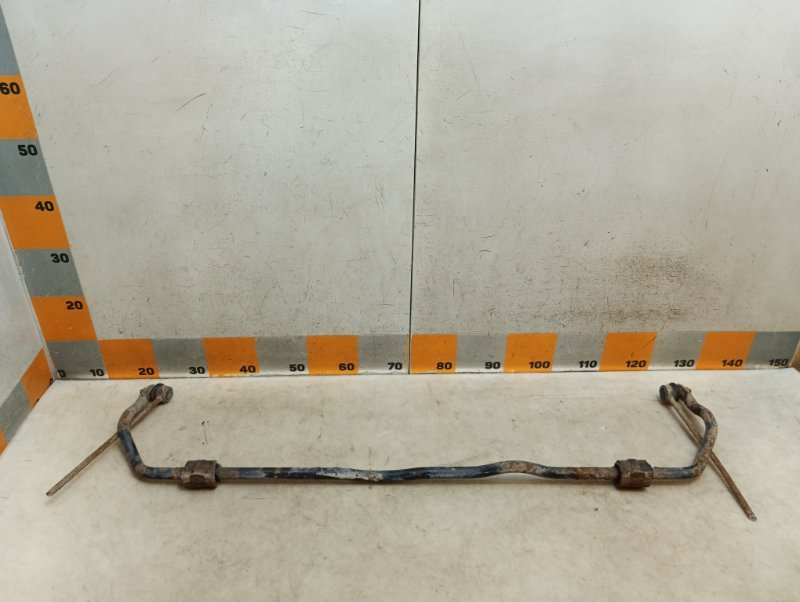 Стабилизатор передний