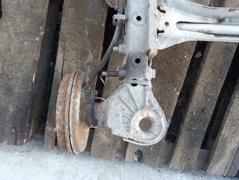 Балка задняя